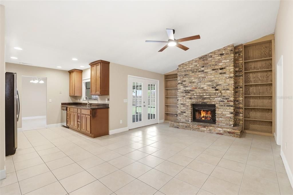 For Sale: $549,900 (4 beds, 2 baths, 1756 Square Feet)