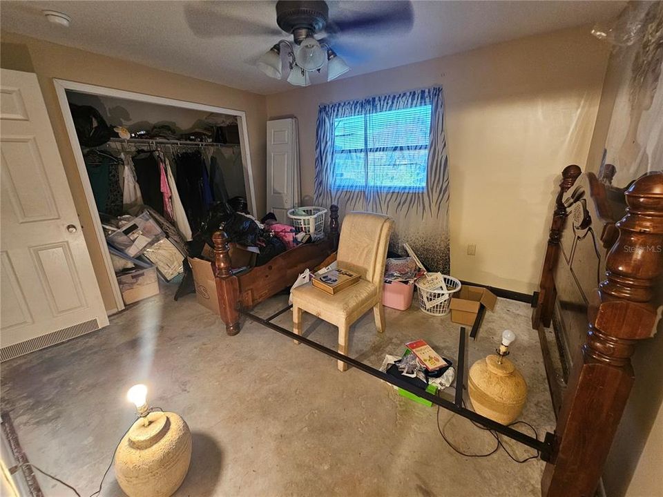 For Sale: $185,000 (3 beds, 1 baths, 1404 Square Feet)