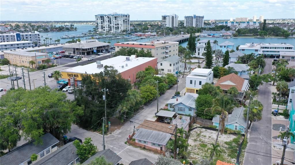 待售: $350,000 (0.05 acres)