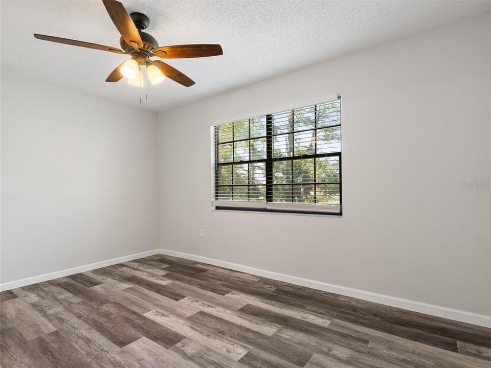 For Rent: $2,200 (3 beds, 2 baths, 1800 Square Feet)