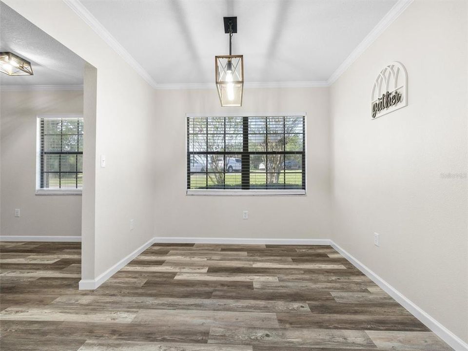 For Rent: $2,200 (3 beds, 2 baths, 1800 Square Feet)