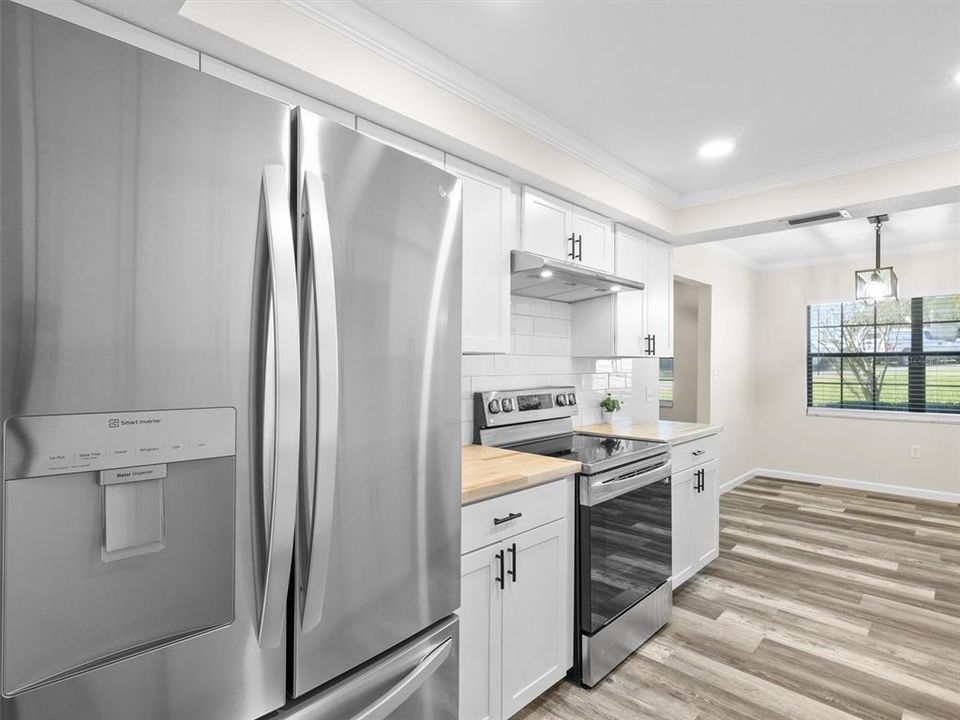 For Rent: $2,200 (3 beds, 2 baths, 1800 Square Feet)