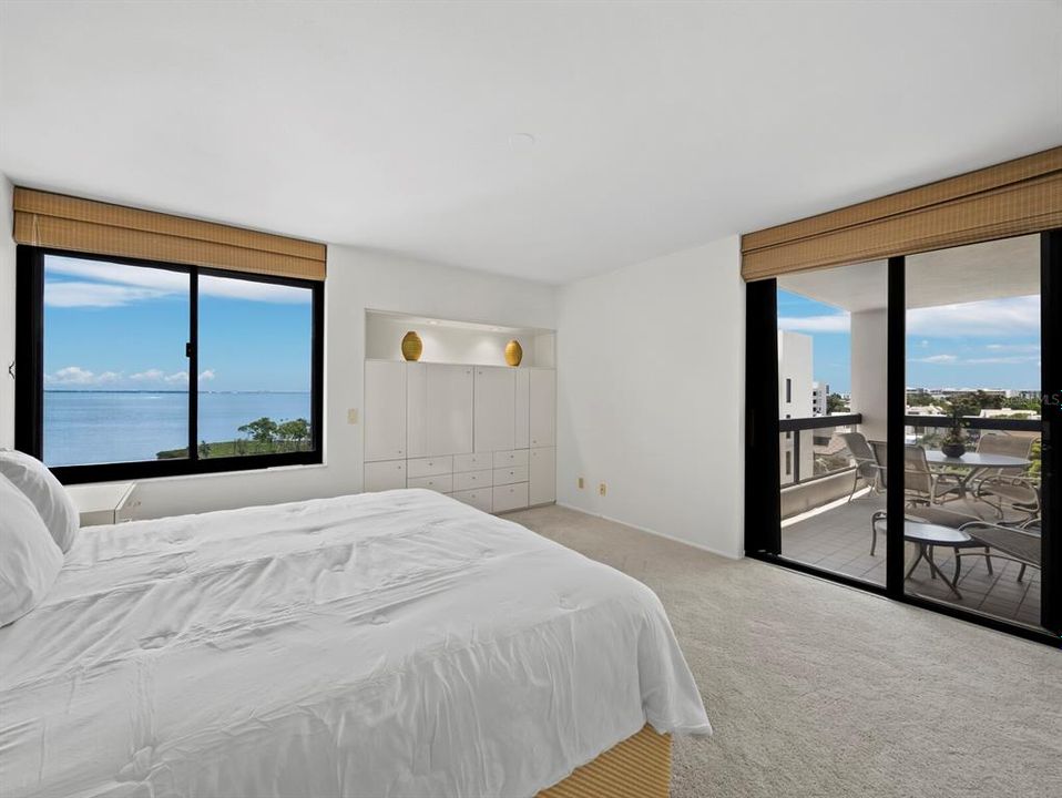 For Sale: $724,000 (2 beds, 2 baths, 1442 Square Feet)