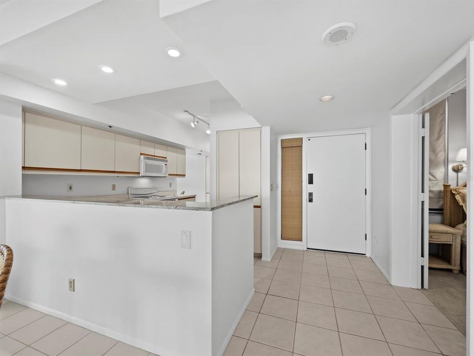 For Sale: $724,000 (2 beds, 2 baths, 1442 Square Feet)