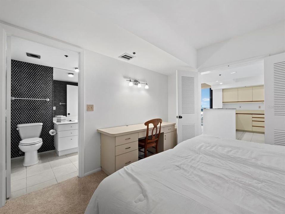For Sale: $724,000 (2 beds, 2 baths, 1442 Square Feet)