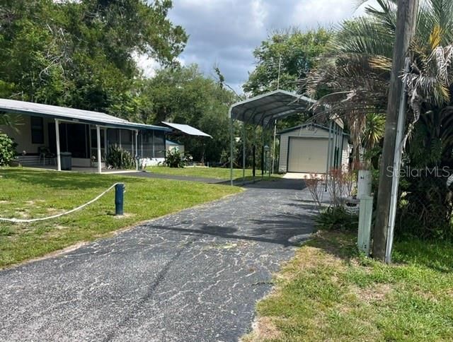 For Sale: $145,000 (2 beds, 1 baths, 672 Square Feet)