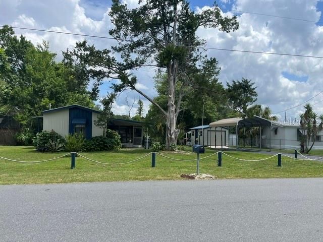 For Sale: $145,000 (2 beds, 1 baths, 672 Square Feet)