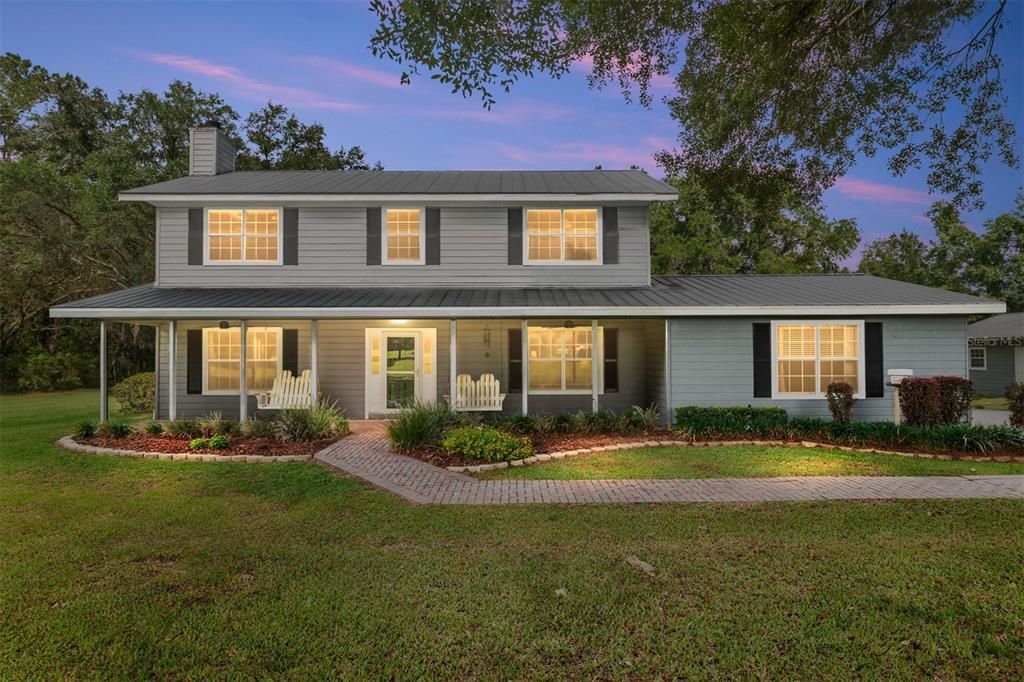 For Sale: $699,000 (3 beds, 2 baths, 2379 Square Feet)