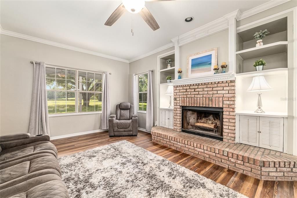 For Sale: $699,000 (3 beds, 2 baths, 2379 Square Feet)
