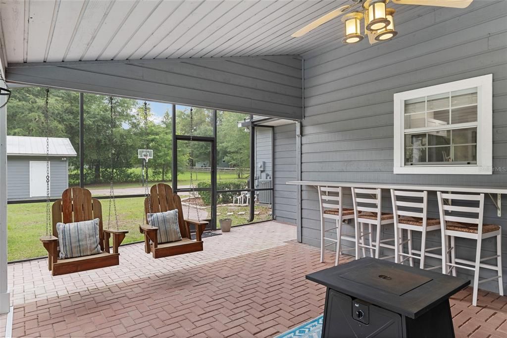 For Sale: $699,000 (3 beds, 2 baths, 2379 Square Feet)