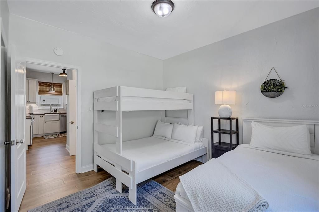 For Sale: $749,000 (2 beds, 2 baths, 1119 Square Feet)