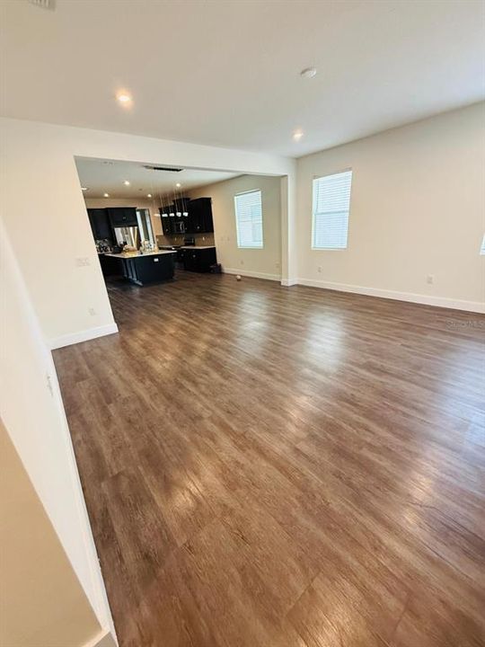 For Rent: $3,500 (5 beds, 4 baths, 2937 Square Feet)