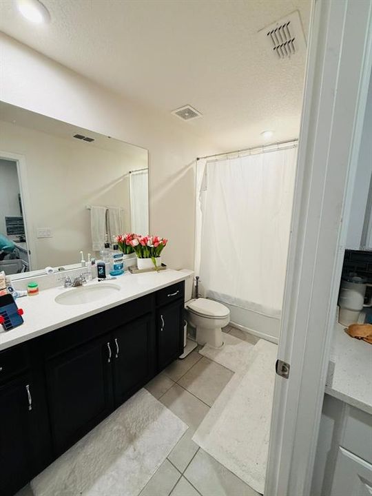 For Rent: $3,500 (5 beds, 4 baths, 2937 Square Feet)