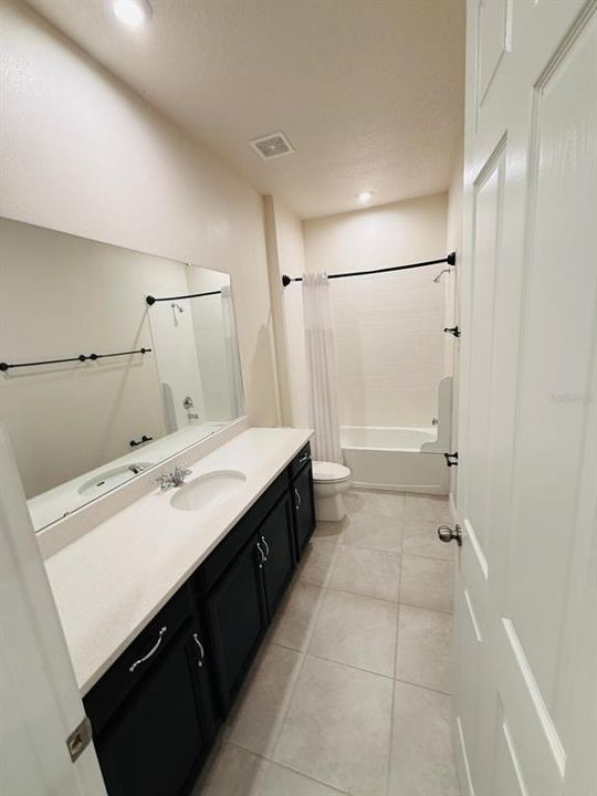 For Rent: $3,500 (5 beds, 4 baths, 2937 Square Feet)