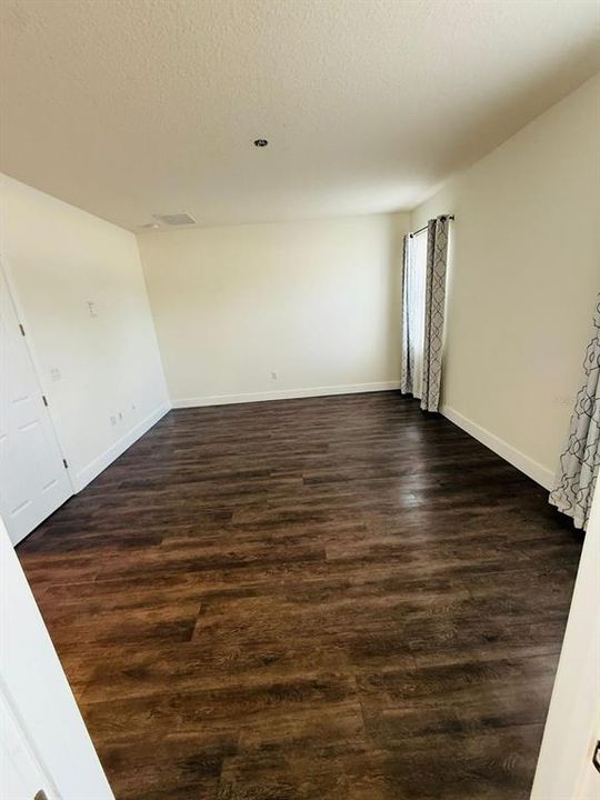 For Rent: $3,500 (5 beds, 4 baths, 2937 Square Feet)
