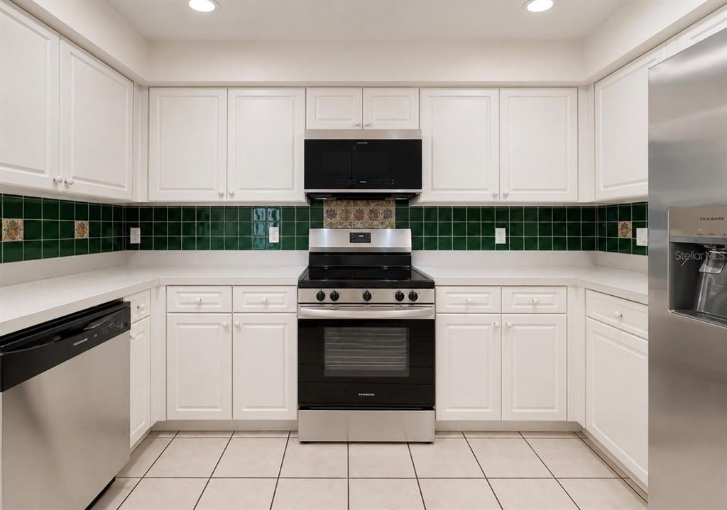 For Sale: $349,900 (3 beds, 2 baths, 1520 Square Feet)