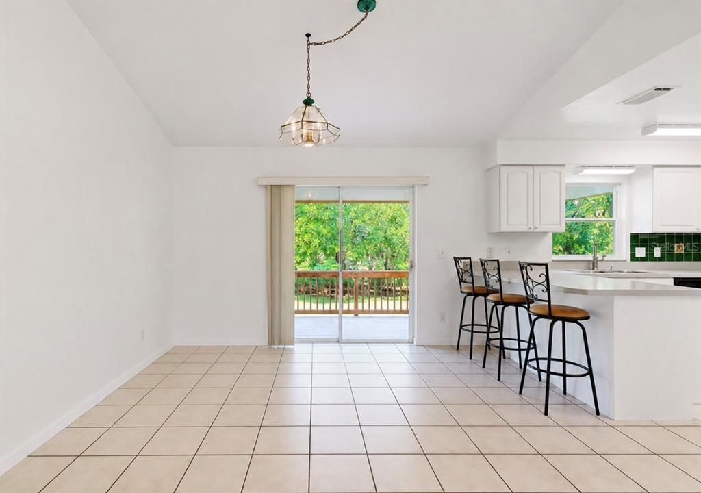 For Sale: $349,900 (3 beds, 2 baths, 1520 Square Feet)