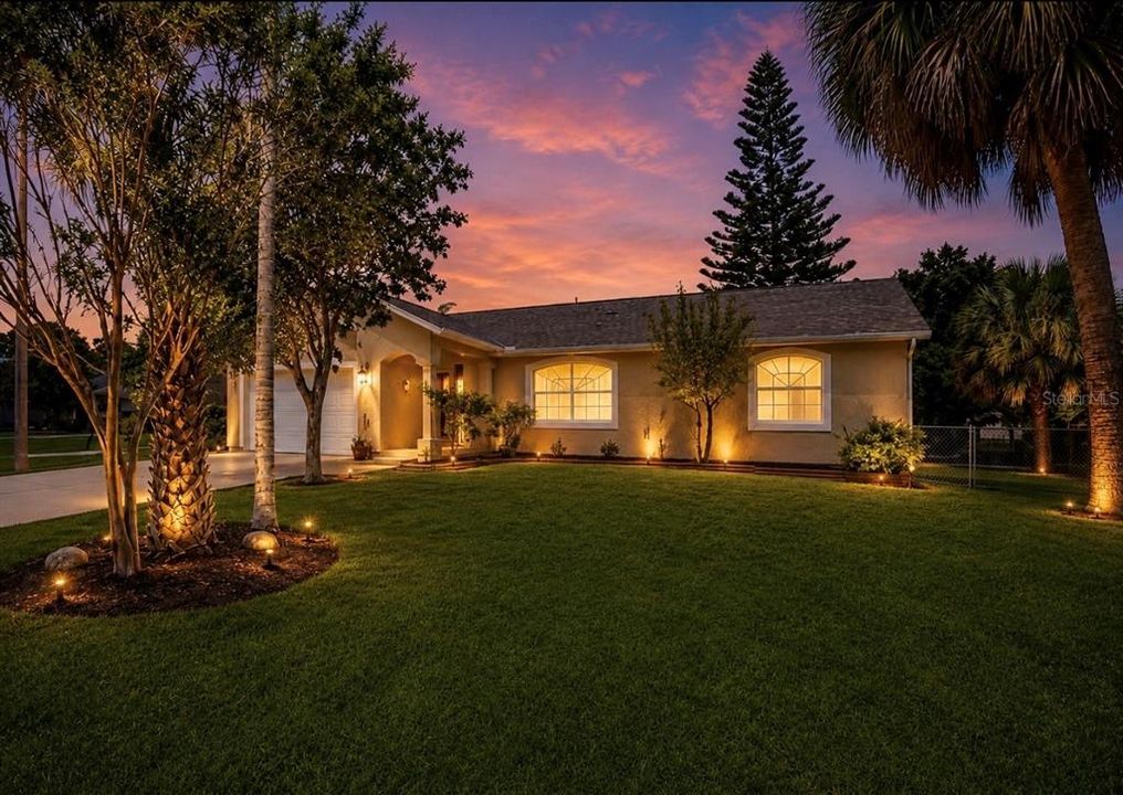 For Sale: $349,900 (3 beds, 2 baths, 1520 Square Feet)