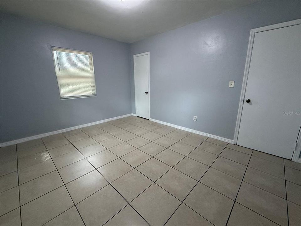 For Rent: $1,345 (2 beds, 1 baths, 868 Square Feet)