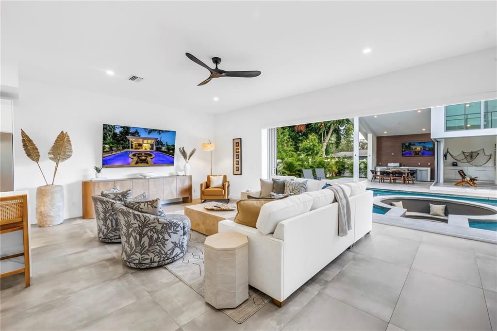 For Sale: $2,950,000 (5 beds, 5 baths, 3982 Square Feet)