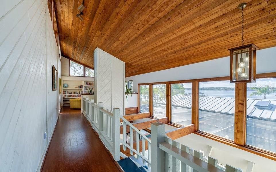 出租: $9,999 (4 贝兹, 4 浴室, 2322 平方英尺)