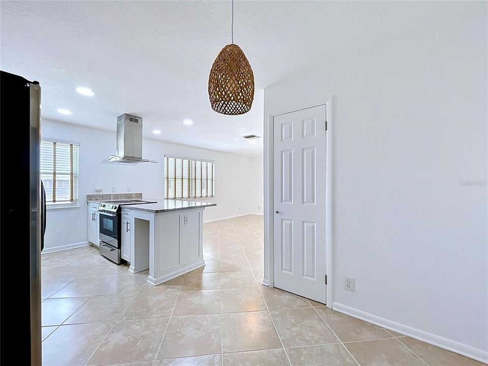 En Venta: $169,900 (1 camas, 1 baños, 725 Pies cuadrados)