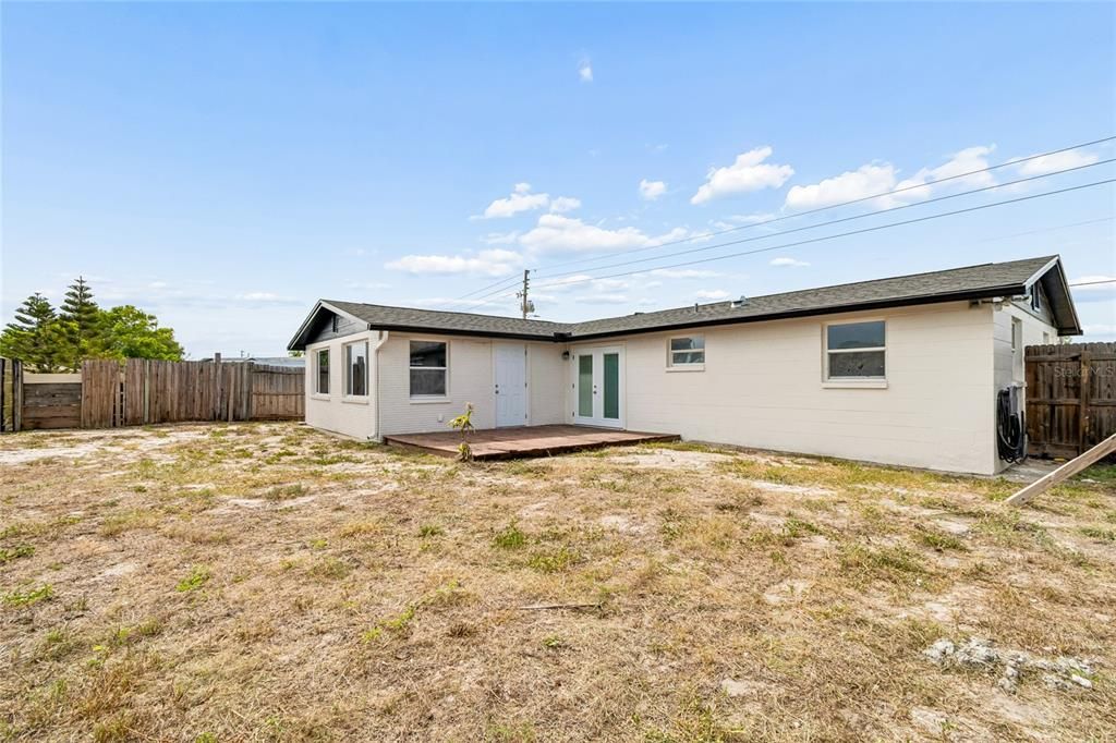 На продажу: $249,900 (3 спален, 1 ванн, 1268 Квадратных фут)