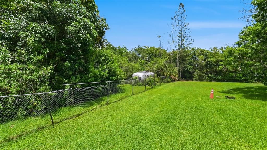 Active With Contract: $899,999 (4 beds, 2 baths, 2276 Square Feet)