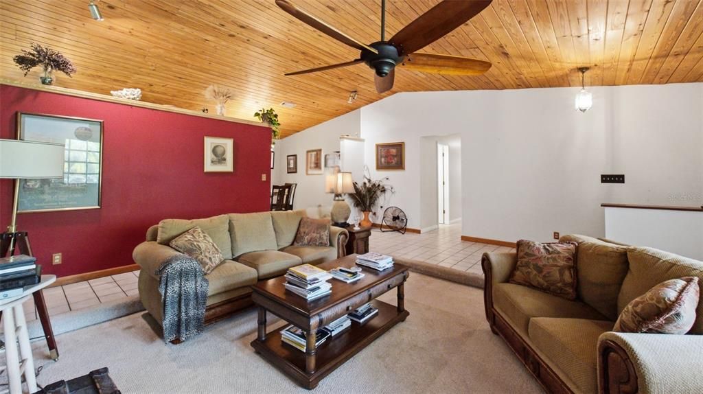 Active With Contract: $899,999 (4 beds, 2 baths, 2276 Square Feet)