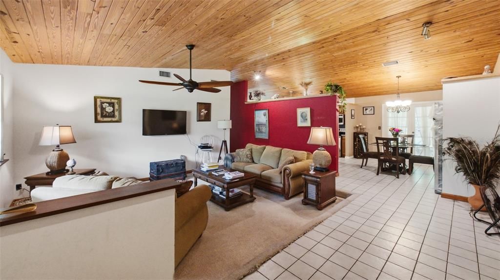 Active With Contract: $899,999 (4 beds, 2 baths, 2276 Square Feet)