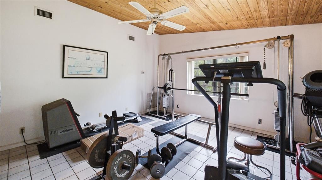 Active With Contract: $899,999 (4 beds, 2 baths, 2276 Square Feet)