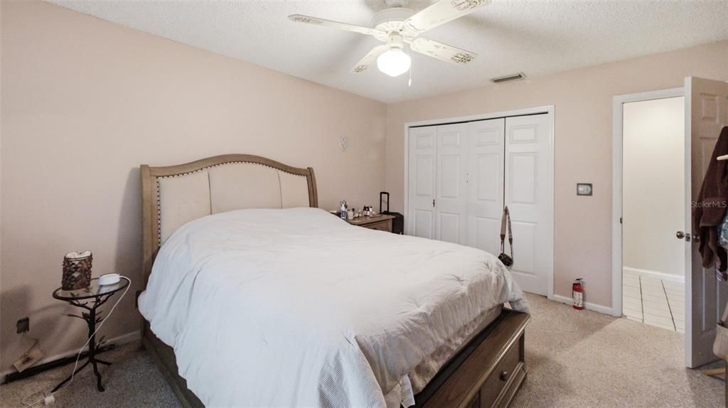 Active With Contract: $899,999 (4 beds, 2 baths, 2276 Square Feet)