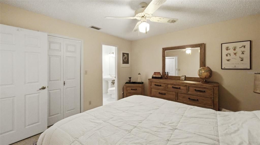 Active With Contract: $899,999 (4 beds, 2 baths, 2276 Square Feet)