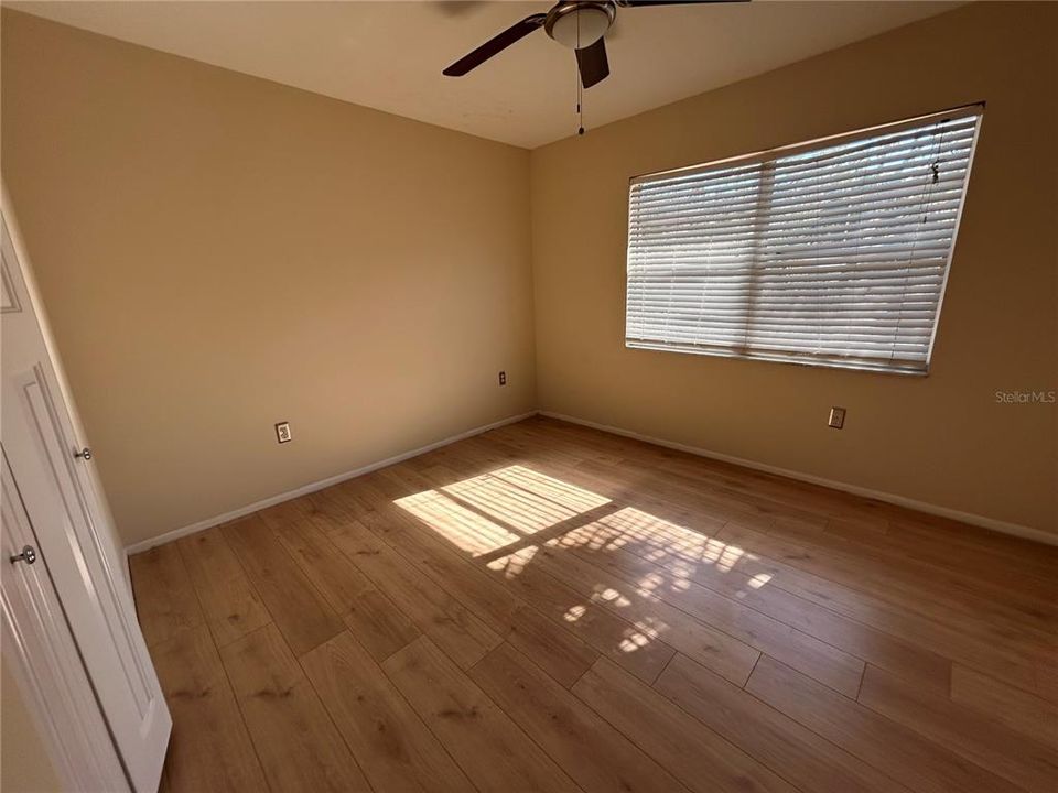 For Sale: $149,900 (2 beds, 2 baths, 1040 Square Feet)