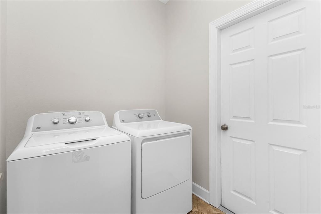 For Sale: $500,000 (3 beds, 2 baths, 1760 Square Feet)