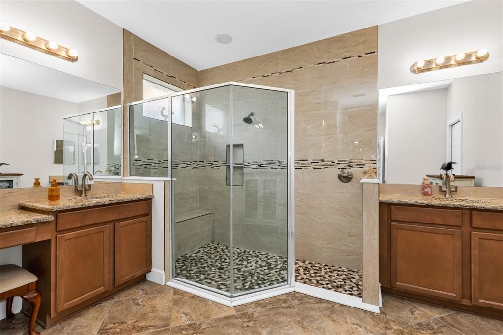 For Sale: $500,000 (3 beds, 2 baths, 1760 Square Feet)