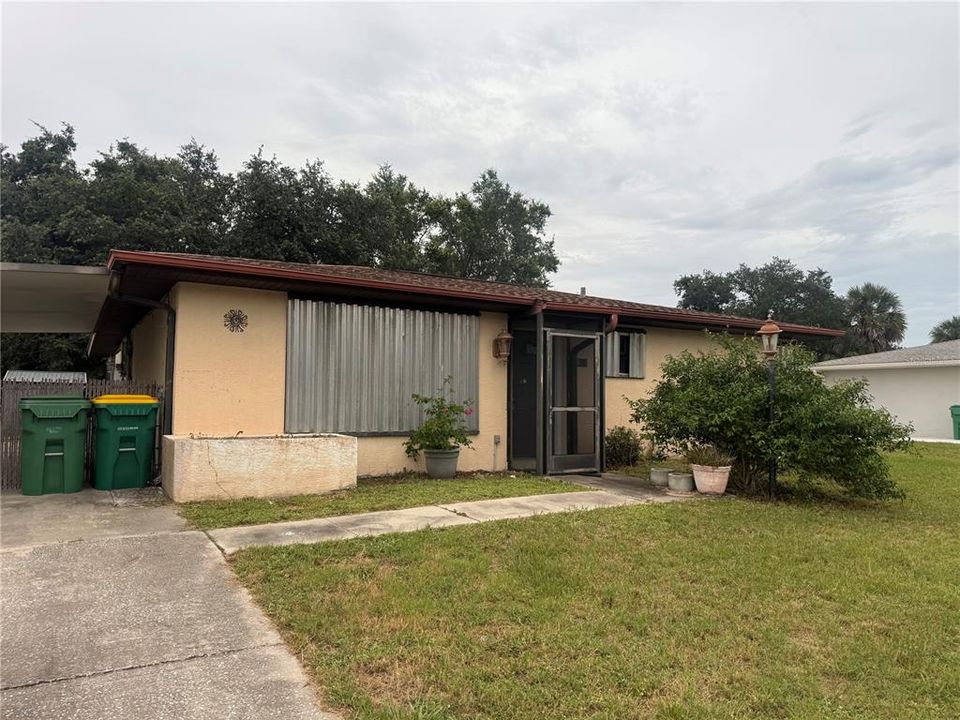 For Sale: $219,900 (2 beds, 1 baths, 1191 Square Feet)