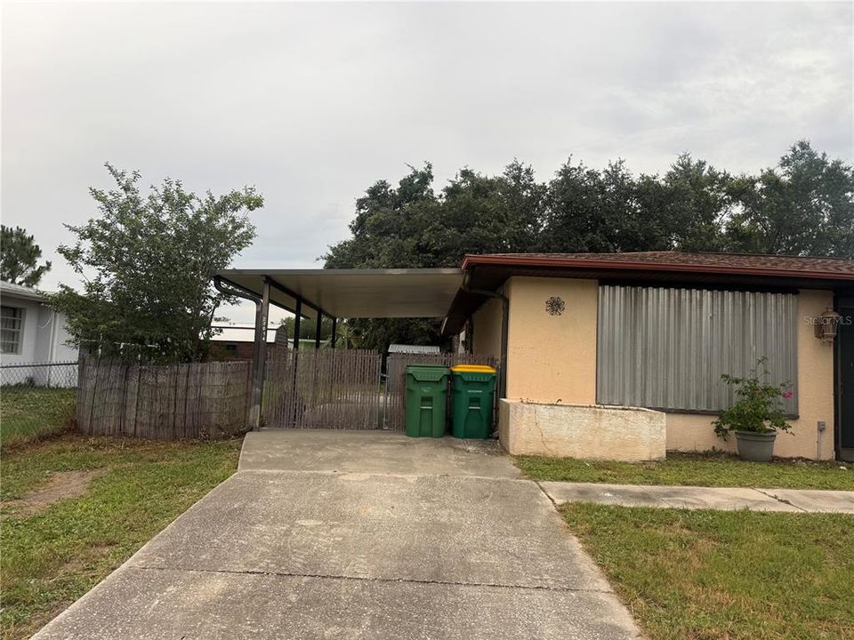 For Sale: $219,900 (2 beds, 1 baths, 1191 Square Feet)
