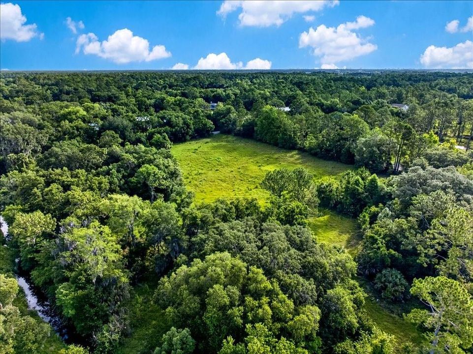 На продажу: $550,000 (10.23 acres)