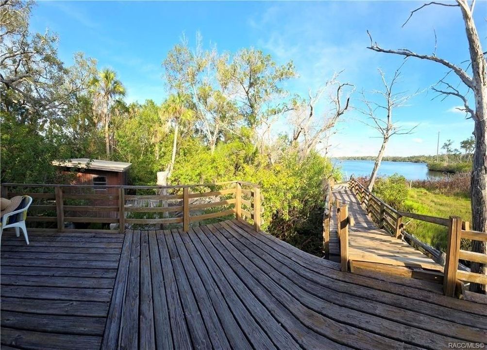 For Sale: $365,000 (2 beds, 2 baths, 1056 Square Feet)