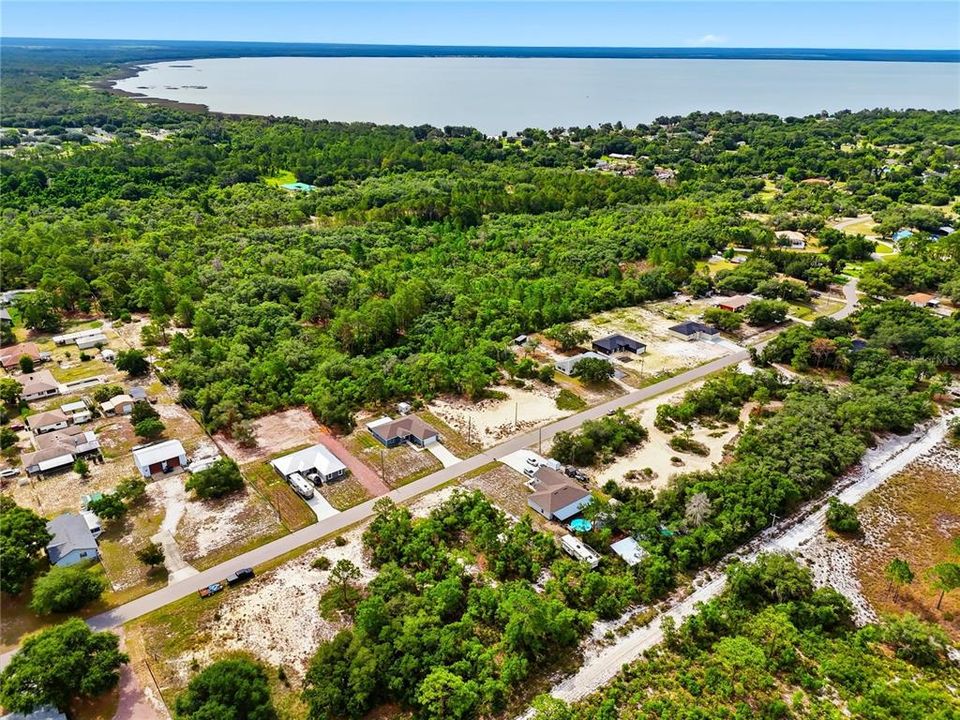 На продажу: $37,000 (0.50 acres)