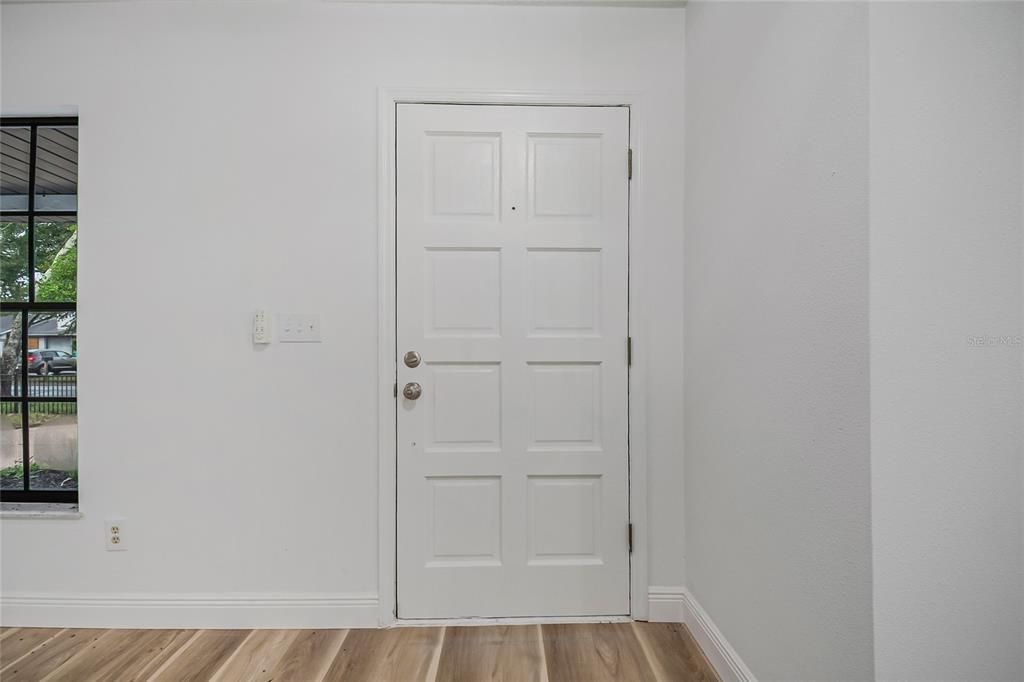 На продажу: $335,500 (3 спален, 2 ванн, 1451 Квадратных фут)