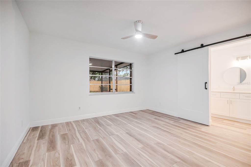На продажу: $335,500 (3 спален, 2 ванн, 1451 Квадратных фут)