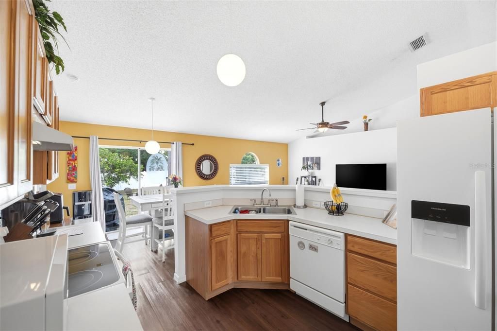 En Venta: $299,000 (3 camas, 2 baños, 1620 Pies cuadrados)