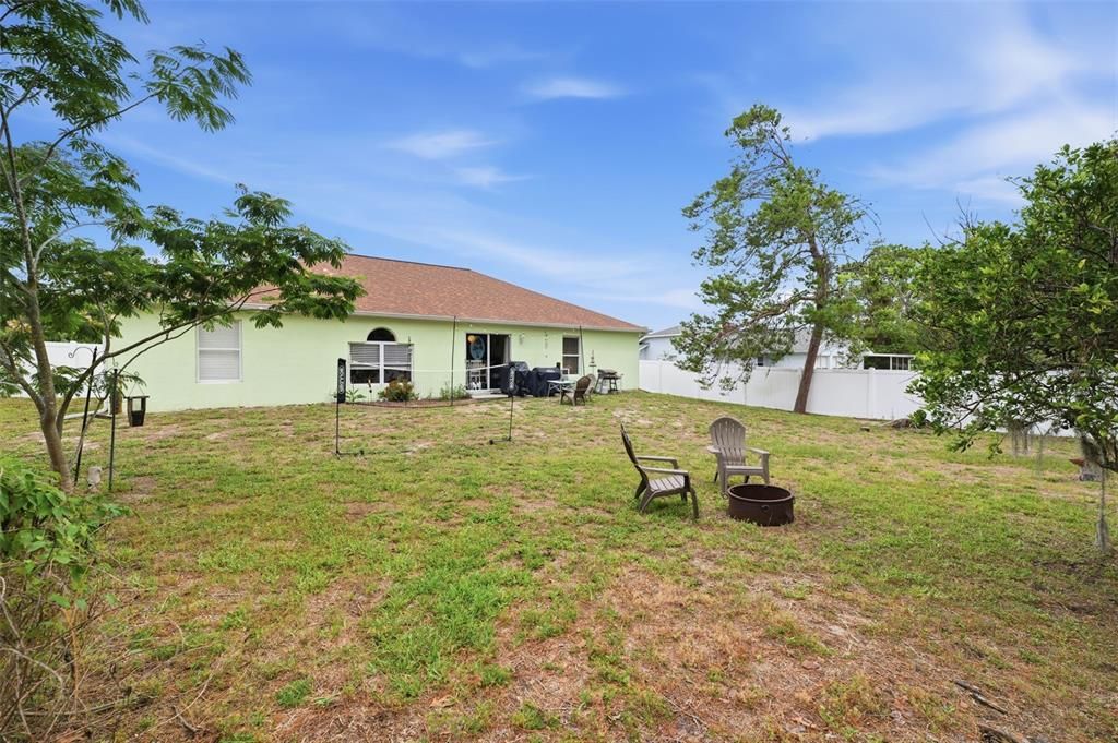 En Venta: $299,000 (3 camas, 2 baños, 1620 Pies cuadrados)