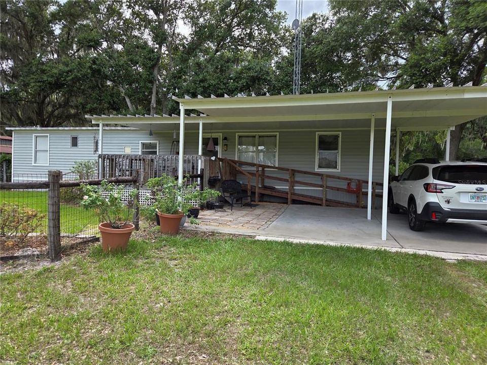 Activo con contrato: $220,000 (2 camas, 1 baños, 784 Pies cuadrados)
