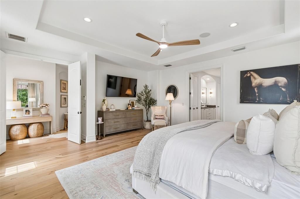 For Sale: $2,795,000 (5 beds, 3 baths, 3817 Square Feet)