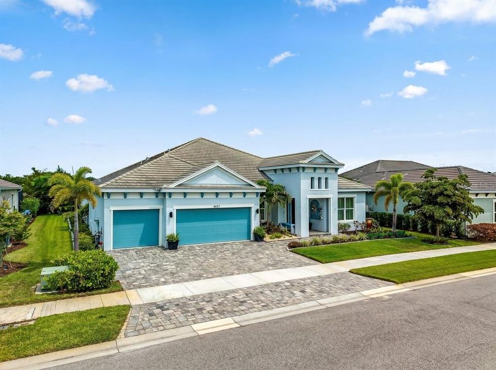 For Sale: $1,250,000 (4 beds, 3 baths, 3309 Square Feet)