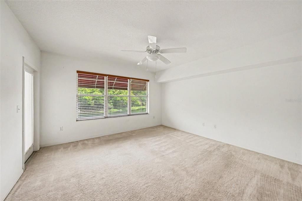 For Sale: $300,000 (3 beds, 2 baths, 1520 Square Feet)