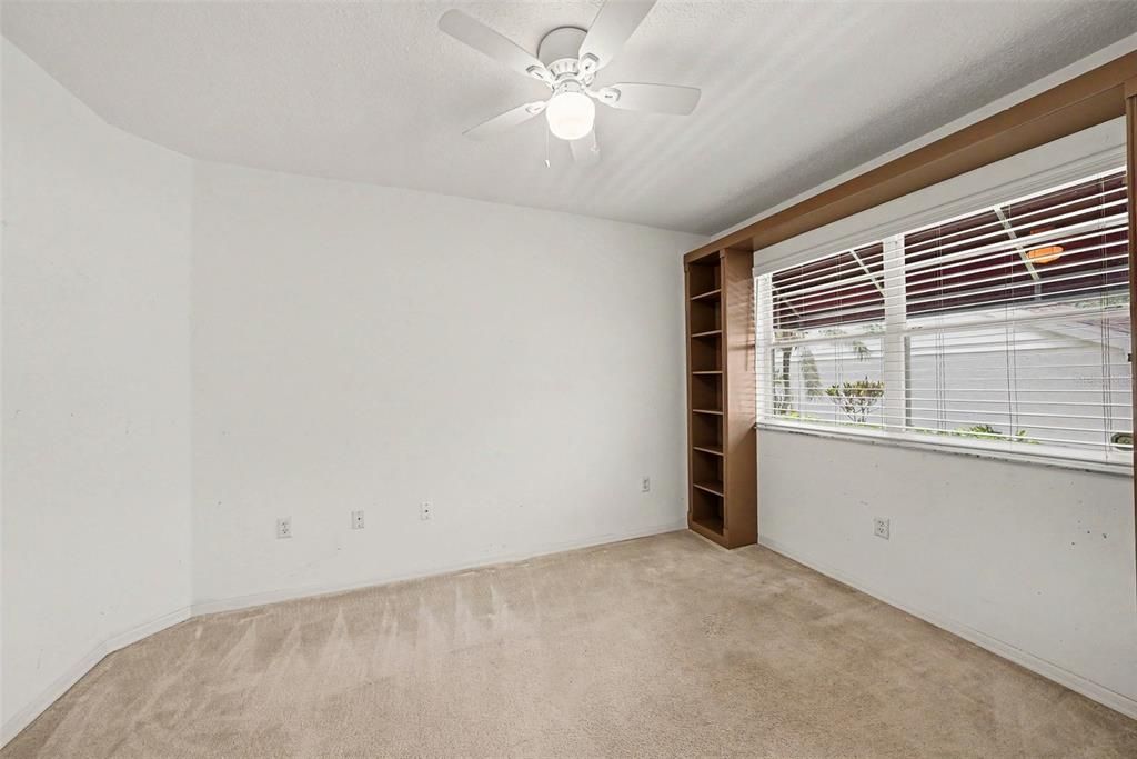 For Sale: $300,000 (3 beds, 2 baths, 1520 Square Feet)